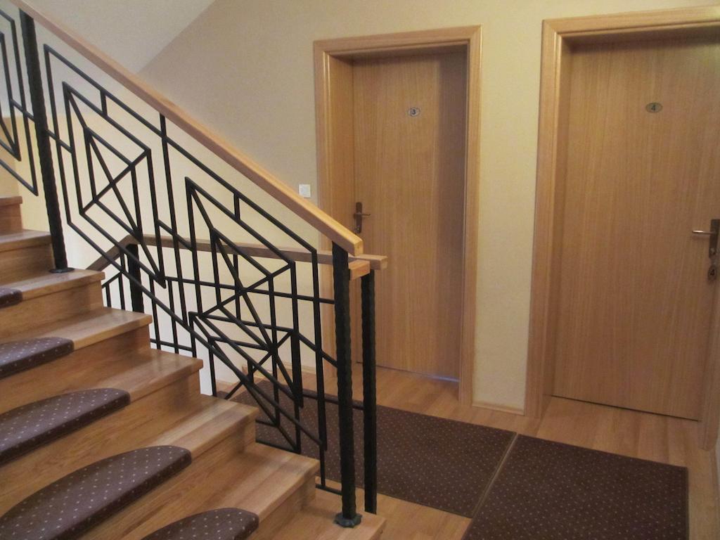 Apartments Manjan Красно Поле Екстериор снимка
